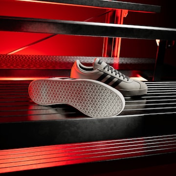 ADIDAS PERFORMANCE Sportschoen 'Audi F1 Team VL Court' in Wit