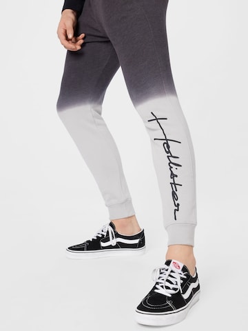 HOLLISTER Дънки Tapered Leg Панталон в сиво