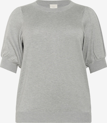 KAFFE CURVE Pullover 'Loni' in Grau: Vorderseite