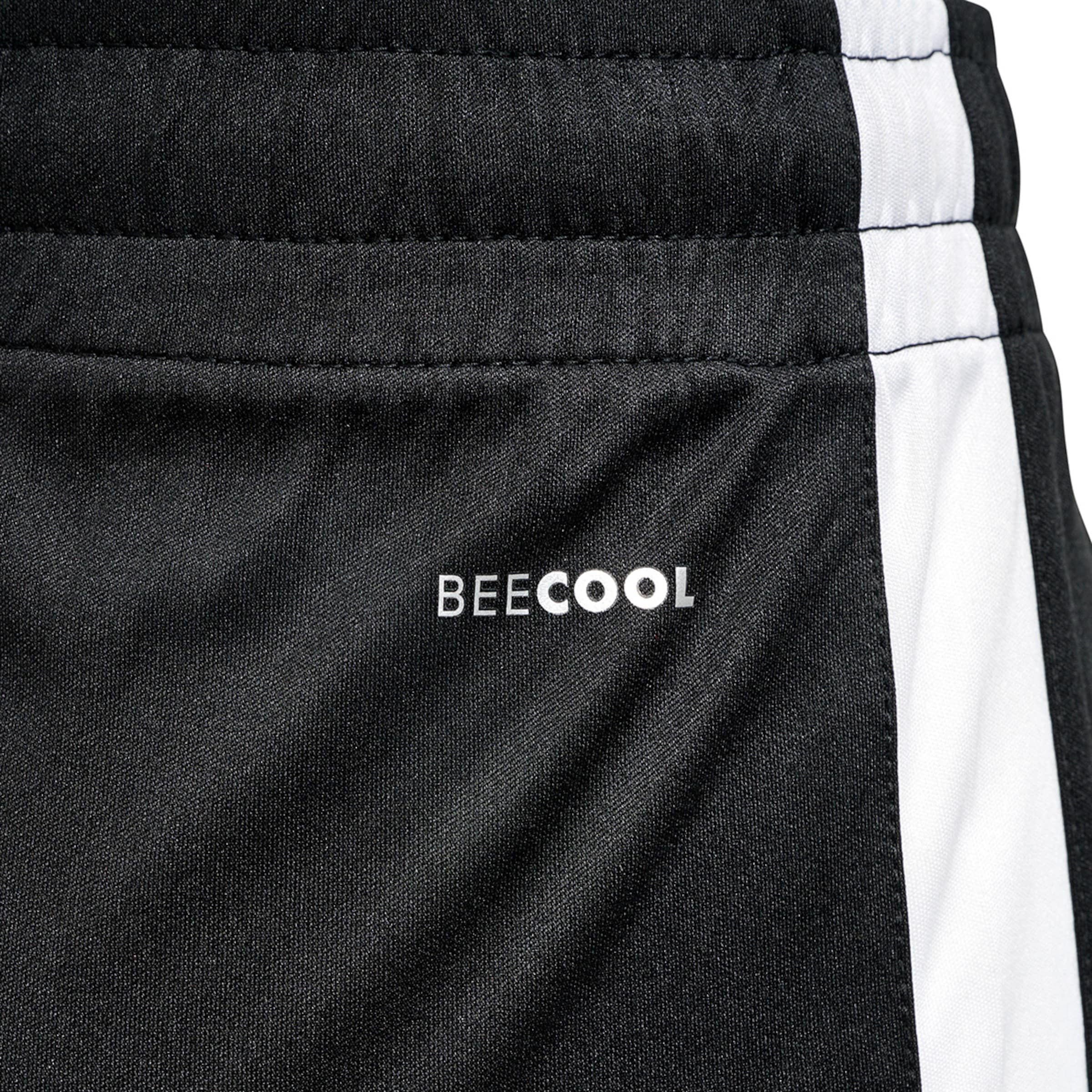 Hummel Regular Sportshorts in Schwarz