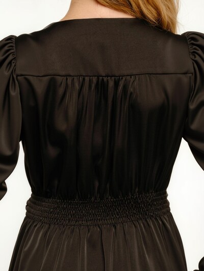 Rochie ' TIKI ' pe 40 Liberte Essentiel pe negru, Vizualizare produs