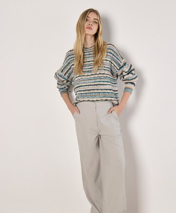 Pull-over ' ' Apricot en bleu