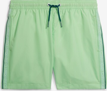 Calvin Klein Swimwear Badeshorts in Grün: predná strana