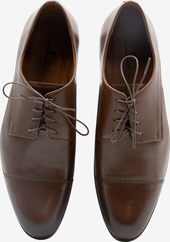 DreiMaster Klassik Lace-Up Shoes in Brown