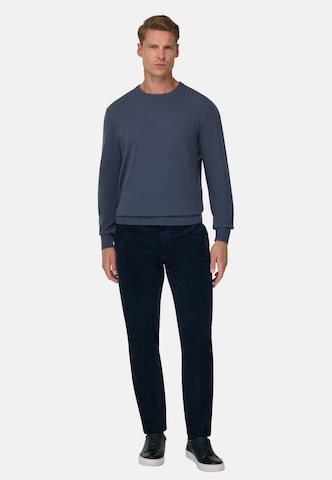 Boggi Milano Slim fit Chino trousers in Blue: front