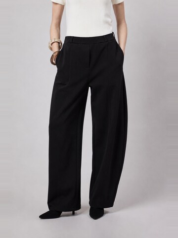 Baggy Pantalon 'Barrel' OWN Off With Nature en noir : devant