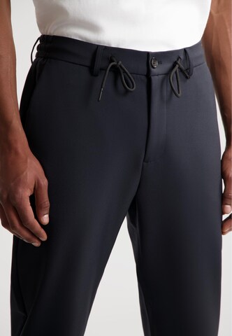 Effilé Pantalon chino 'Logan' Dstrezzed en noir