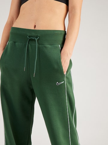 Nike Sportswear Široke hlačnice Hlače 'FLC PHX' | zelena barva