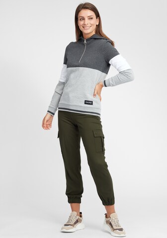 Oxmo Hoodie 'Omara' in Grau