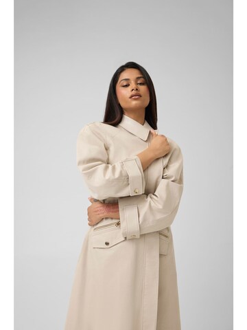 GUESS Mantel in Beige