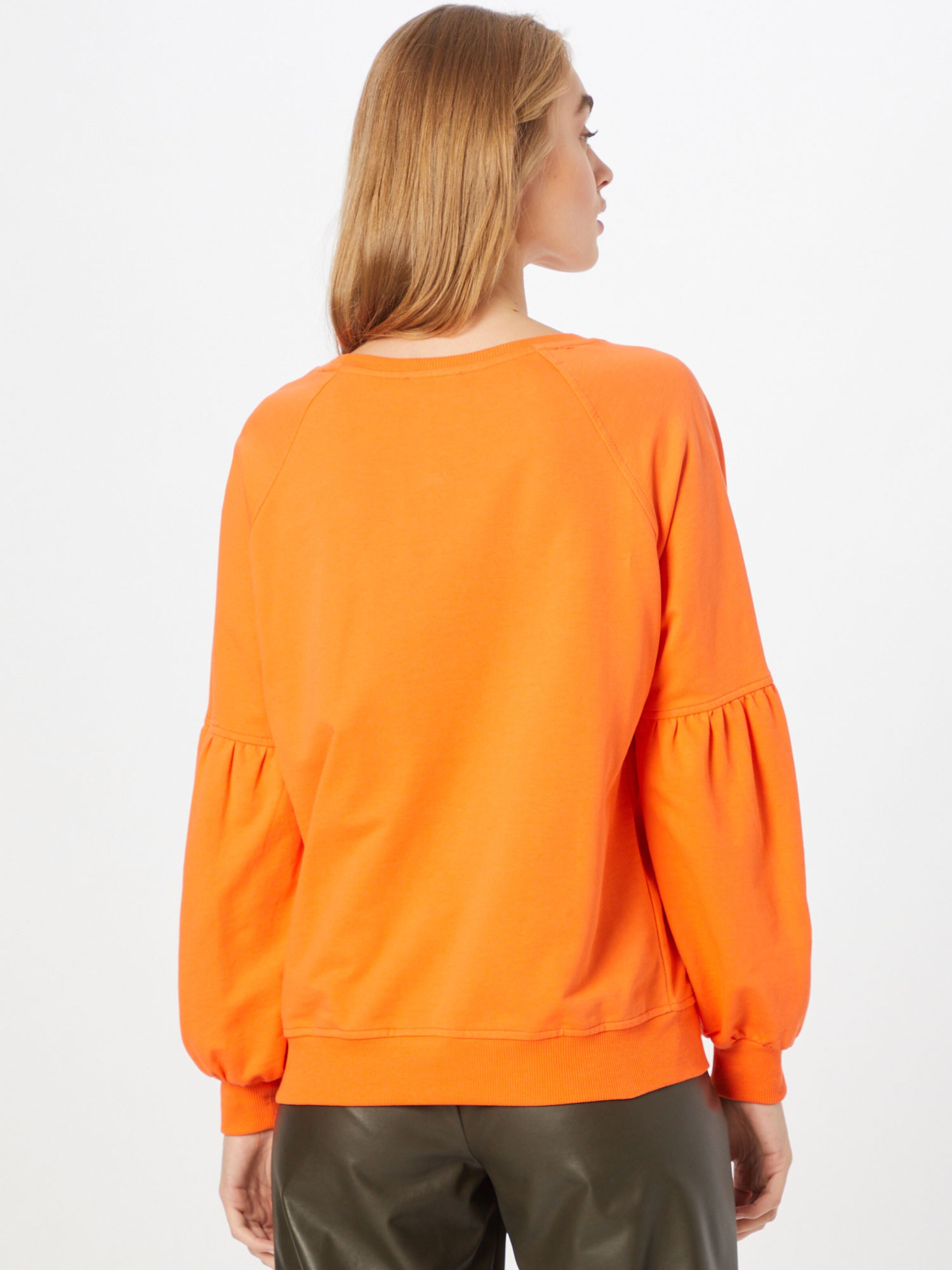 Vêtements Sweat-shirt MORE & MORE en Orange 