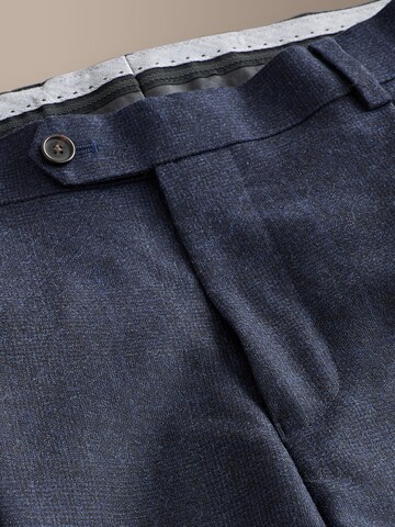 regular Pantaloni con pieghe di Next in blu