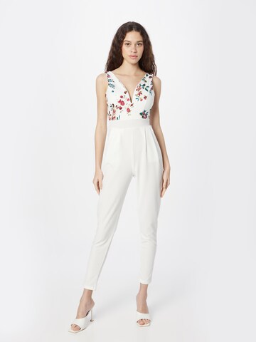 Tuta jumpsuit di WAL G. in bianco: frontale