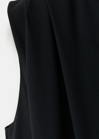 Tuta jumpsuit 'MIRTA' di MANGO in nero