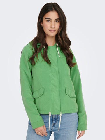 Veste mi-saison 'Skylar' ONLY en vert : devant