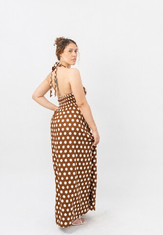 Elara Jurk in Bruin