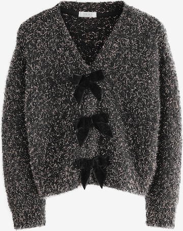 Next Neuletakki värissä musta: etupuoli