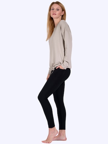 Magadi Sports sweater 'Gigi' in Beige