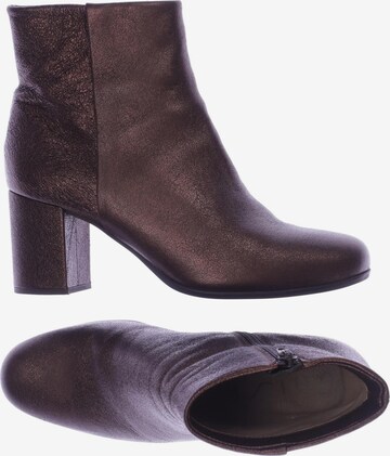 UNISA Dress Boots in 38 in Brown: front