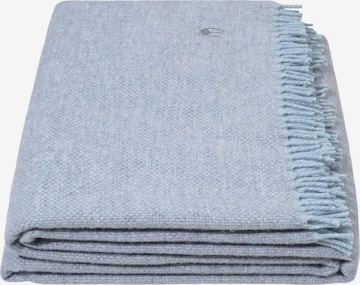 ZOEPPRITZ Blankets 'Must Relax' in Blue: front