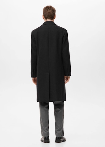 MANGO MAN Between-Seasons Coat in Black