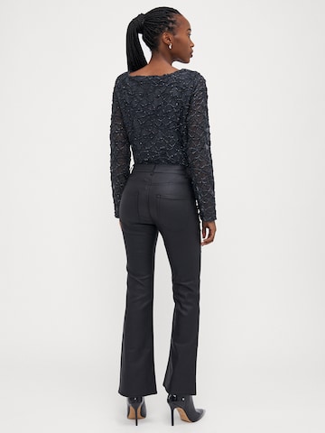 Only Petite Расклешенный Штаны 'ONLBLUSH-GOSH' в Черный