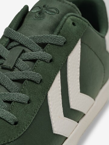 Hummel Sneakers in Green