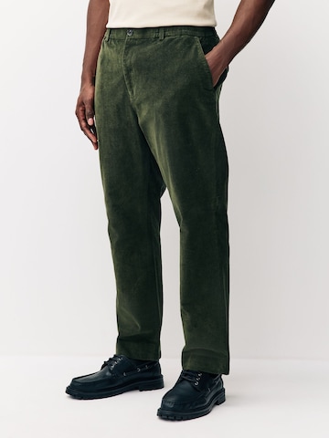Next - regular Pantalón en verde: frente