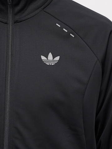 ADIDAS ORIGINALS Костюм для бега 'TECH ESS' в Черный
