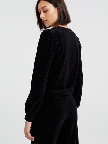 WE FashionSweater majica - crna boja