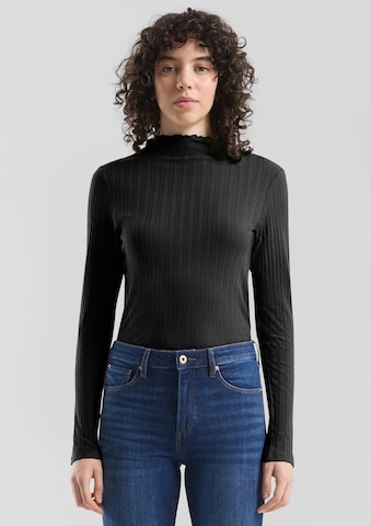 QS Shirt in Zwart: voorkant