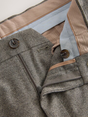 Regular Pantalon à plis Next en gris