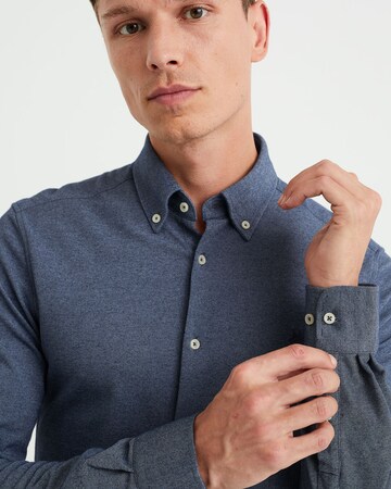 Slim fit Camicia di WE Fashion in blu