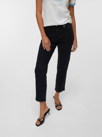Slimfit Jeans 'VMAMARA' di VERO MODA in nero: frontale