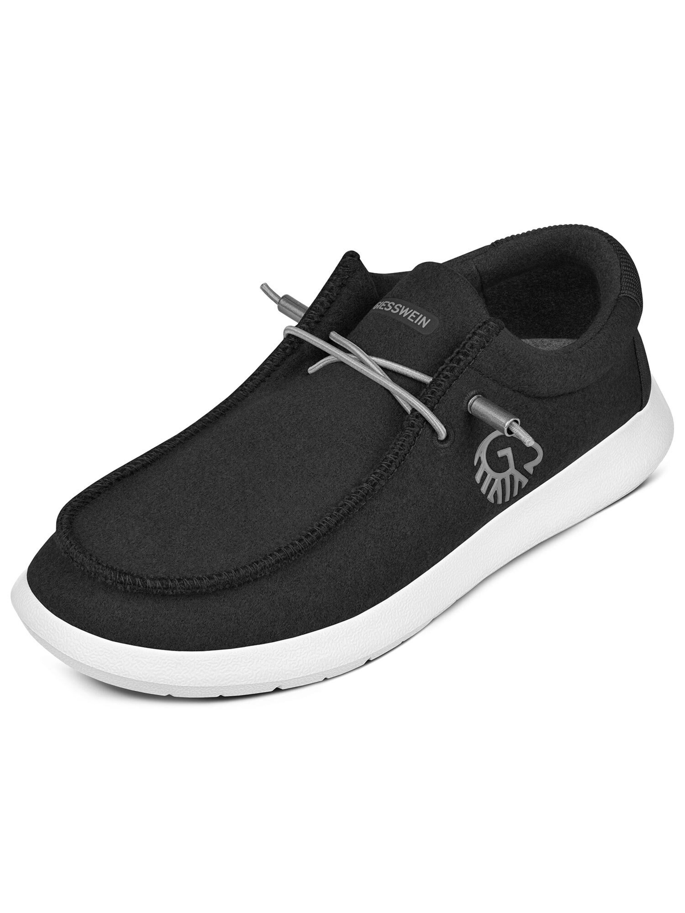 GIESSWEIN Moccasin in Black: front