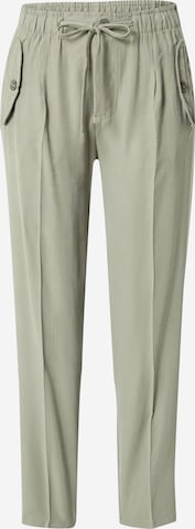 Stitch and Soul Regular Pleated Pants in Green: front