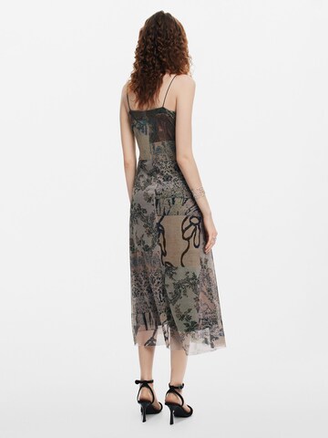 Desigual Платье в Коричневый