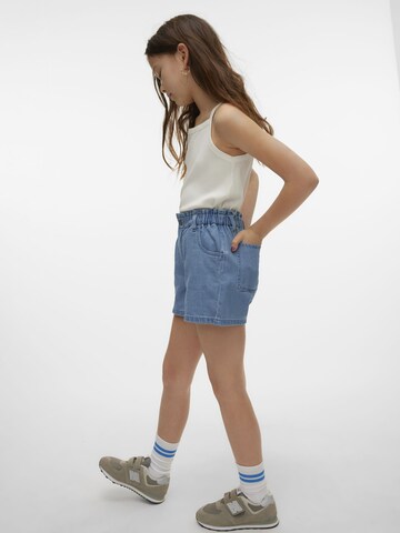 Vero Moda Girl Regular Shorts in Blau