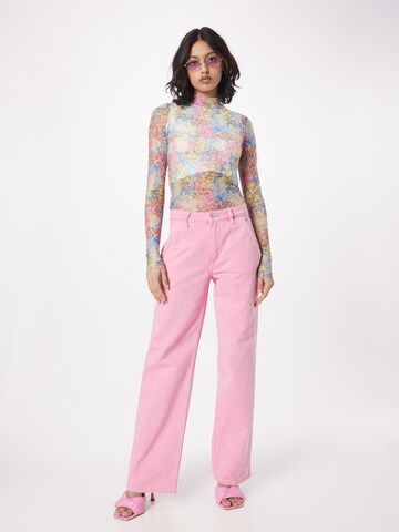 Gina Tricot - Loosefit Pantalón vaquero cargo 'Carpenter' en rosa