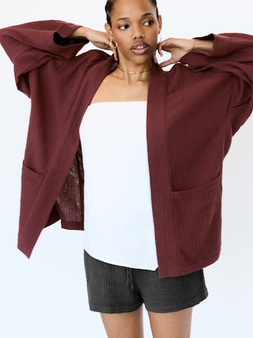 Kimono di Pull&Bear in rosso: frontale