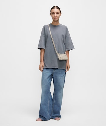 Liebeskind Berlin Crossbody bag in Beige: front