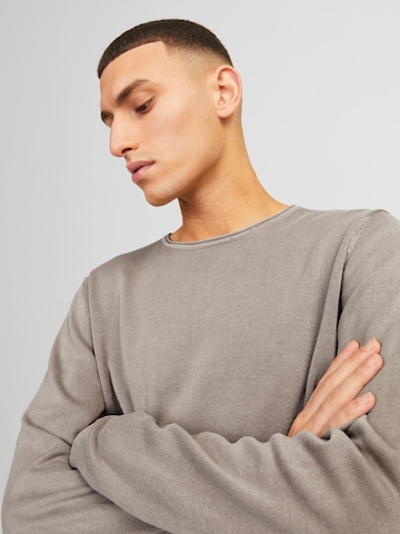 brūns JACK & JONES Standarta piegriezums Džemperis 'JJLeo'
