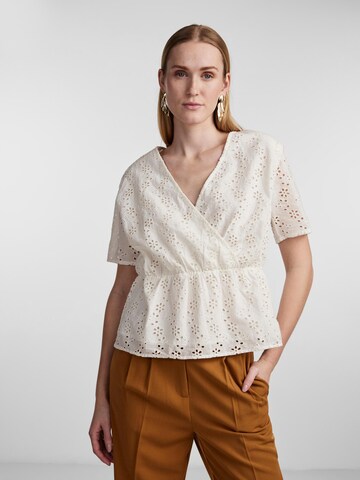 YAS - Blusa 'Ramla' en blanco: frente
