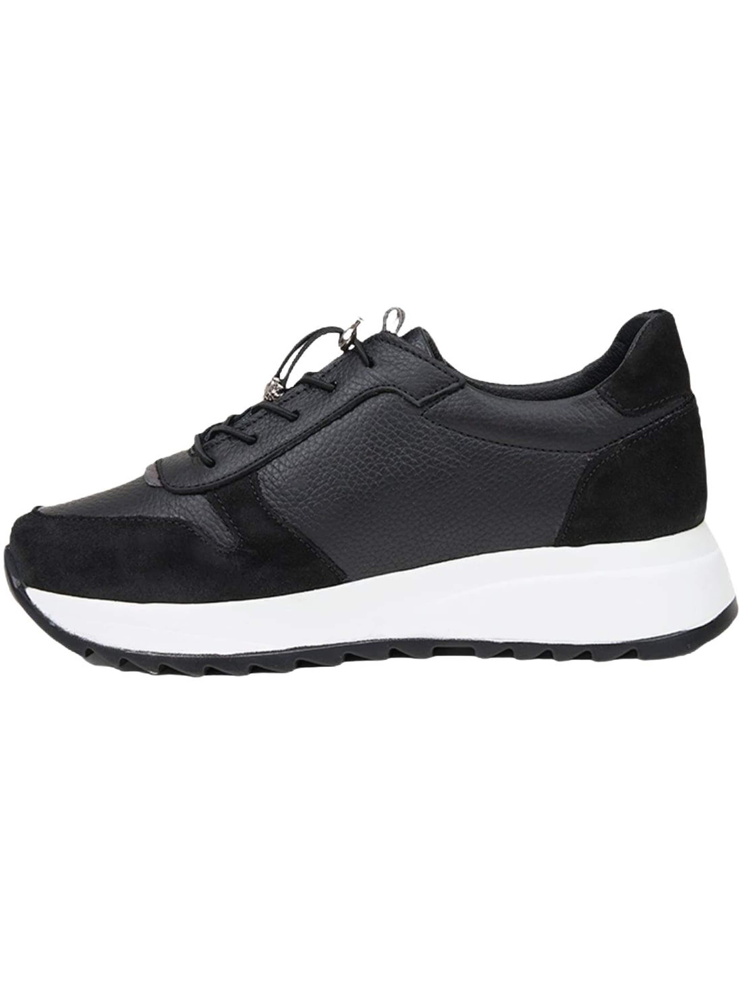 Desa Sneakers 'Trainer' in Black