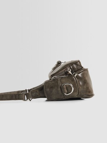 Bershka Shoulder bag in Grey