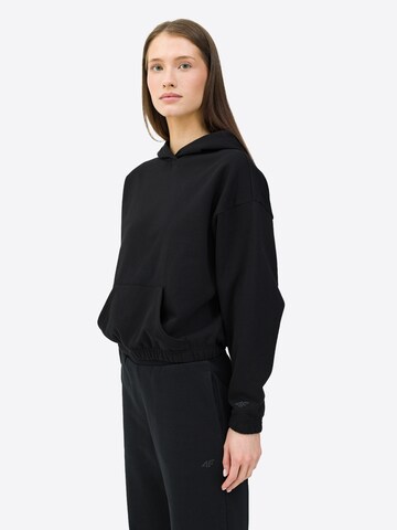 4F Sweatshirt in Zwart: voorkant