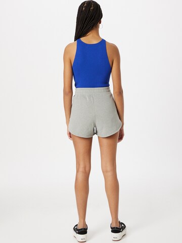 HOLLISTER Regular Shorts in Grau