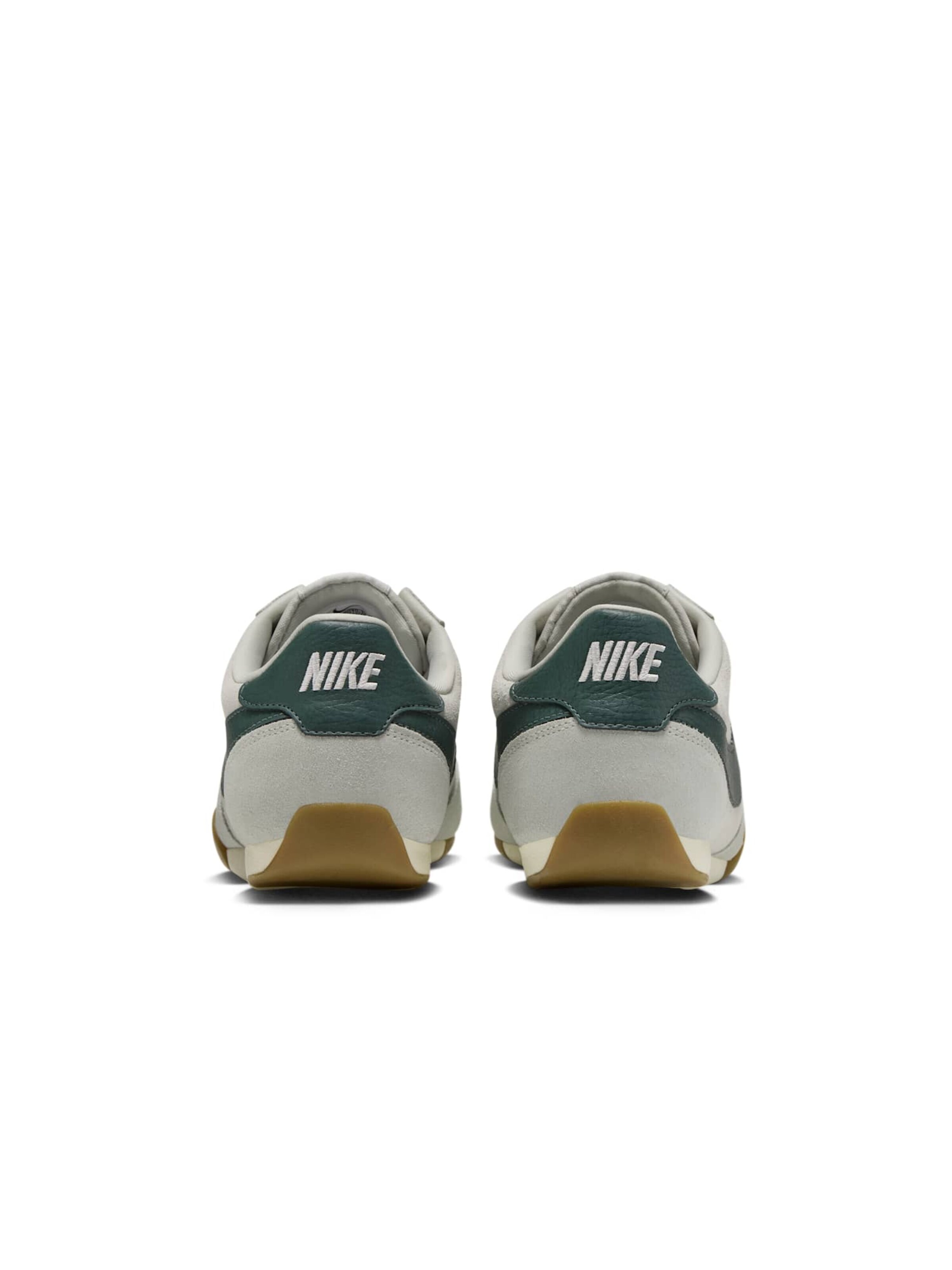 Sneaker low 'Sprint Sister' de la NIKE pe bej