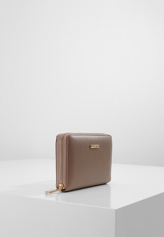 L.CREDI Wallet 'Ebba' in Beige