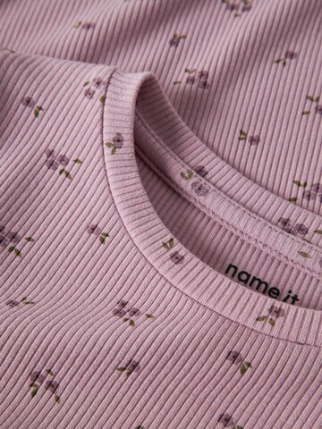 NAME IT - Camiseta en lila